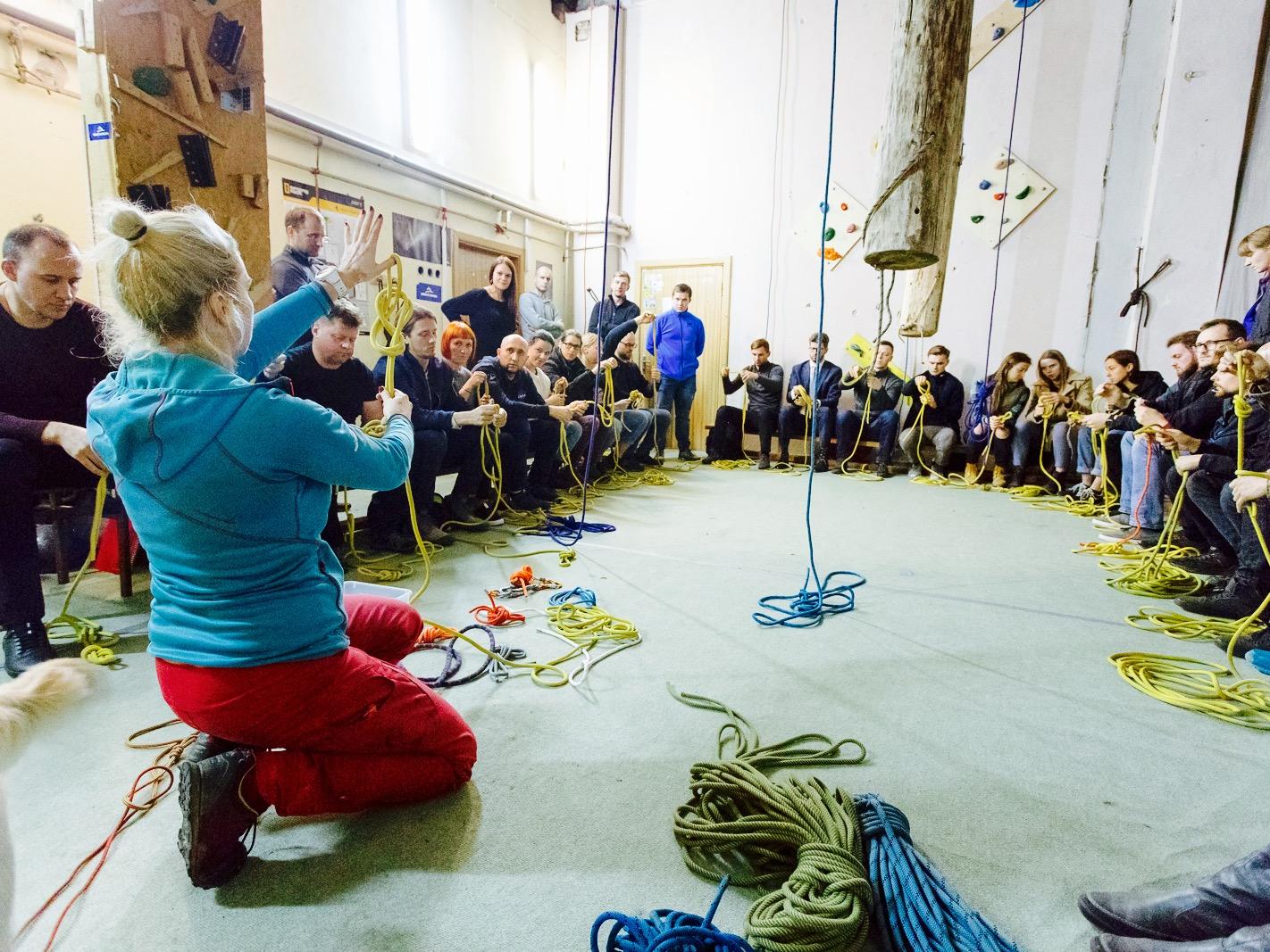 Kalnų kelionių technikos ir alpinizmo kursai
