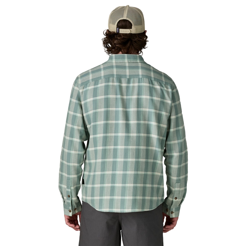 Patagonia Long-Sleeved Lightweight Fjord Flannel Shirt Men