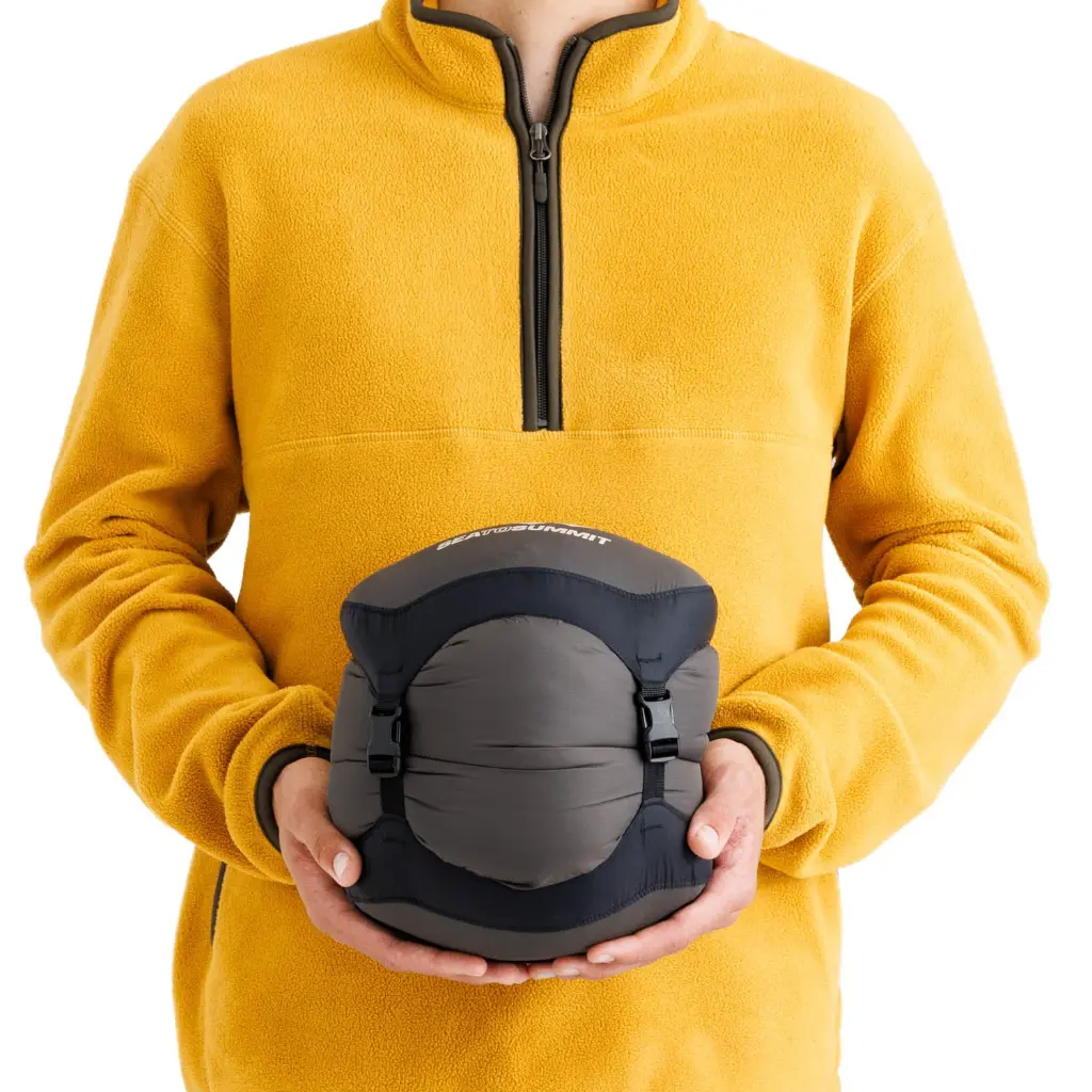 SparkDownSleepingBag-9C-15FRegular_ASL041072-050105_MODEL_1_WBG_2.webp