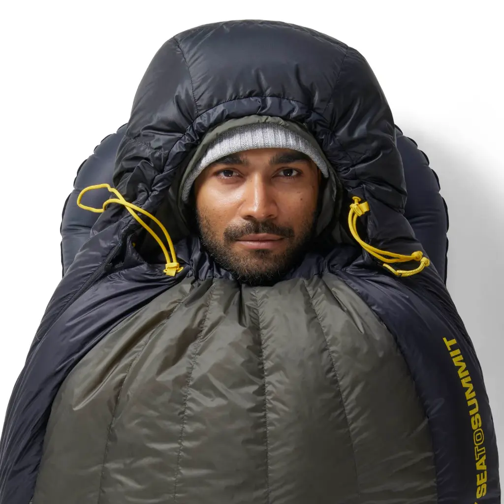 SparkProDownSleepingBag-1C-30FRegular_ASL041071-050103_MODEL_7_WBG.webp